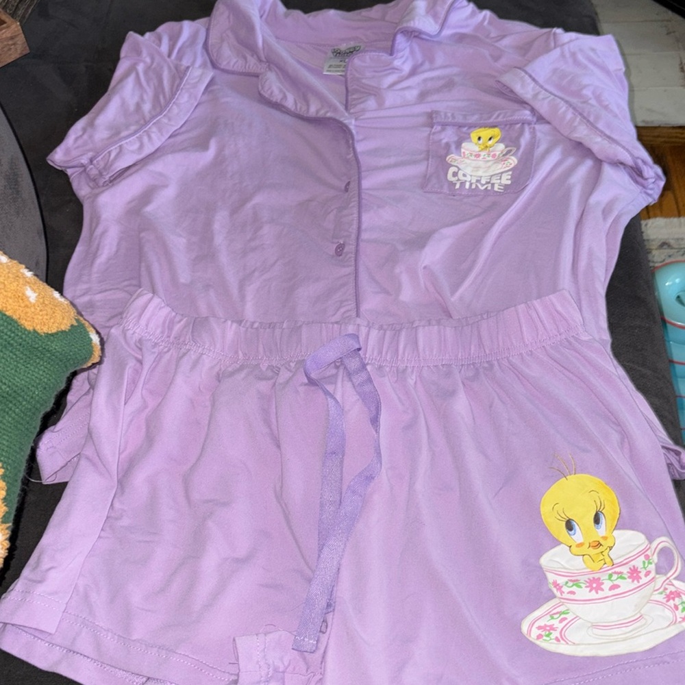 Cute tweety pajama set size XL